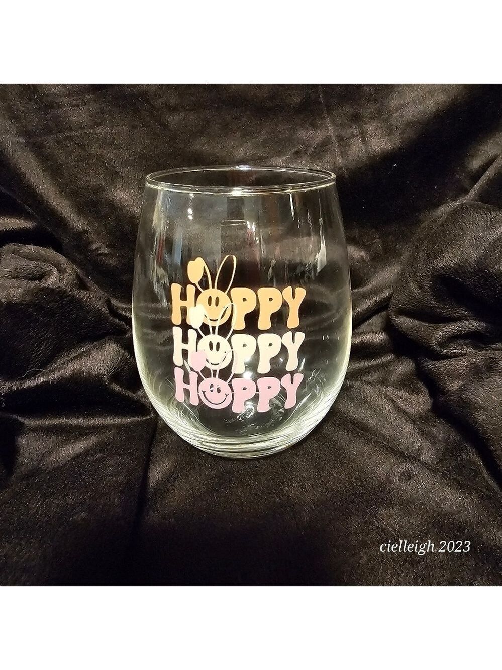 "Hoppy" Custom Stemless Wine glass Handcrafted